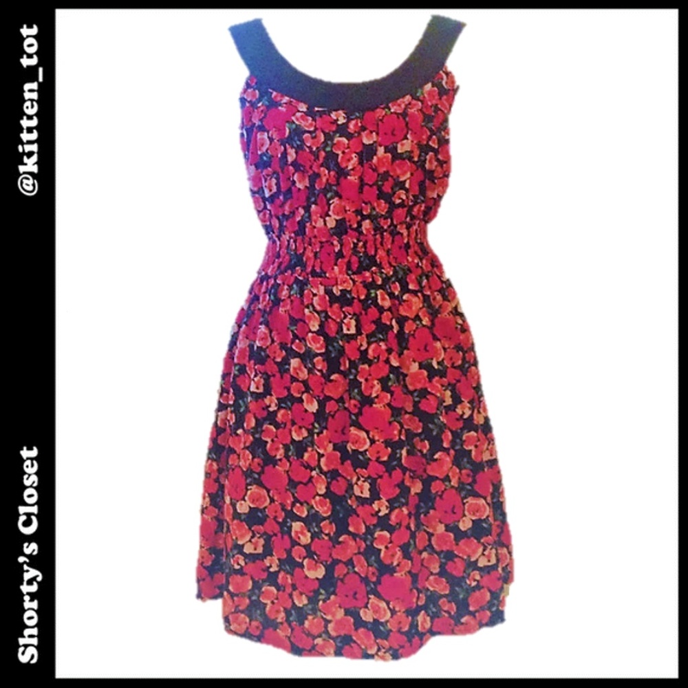 🚫SOLD🚫 BRAND NEW feminine flirty floral dress
